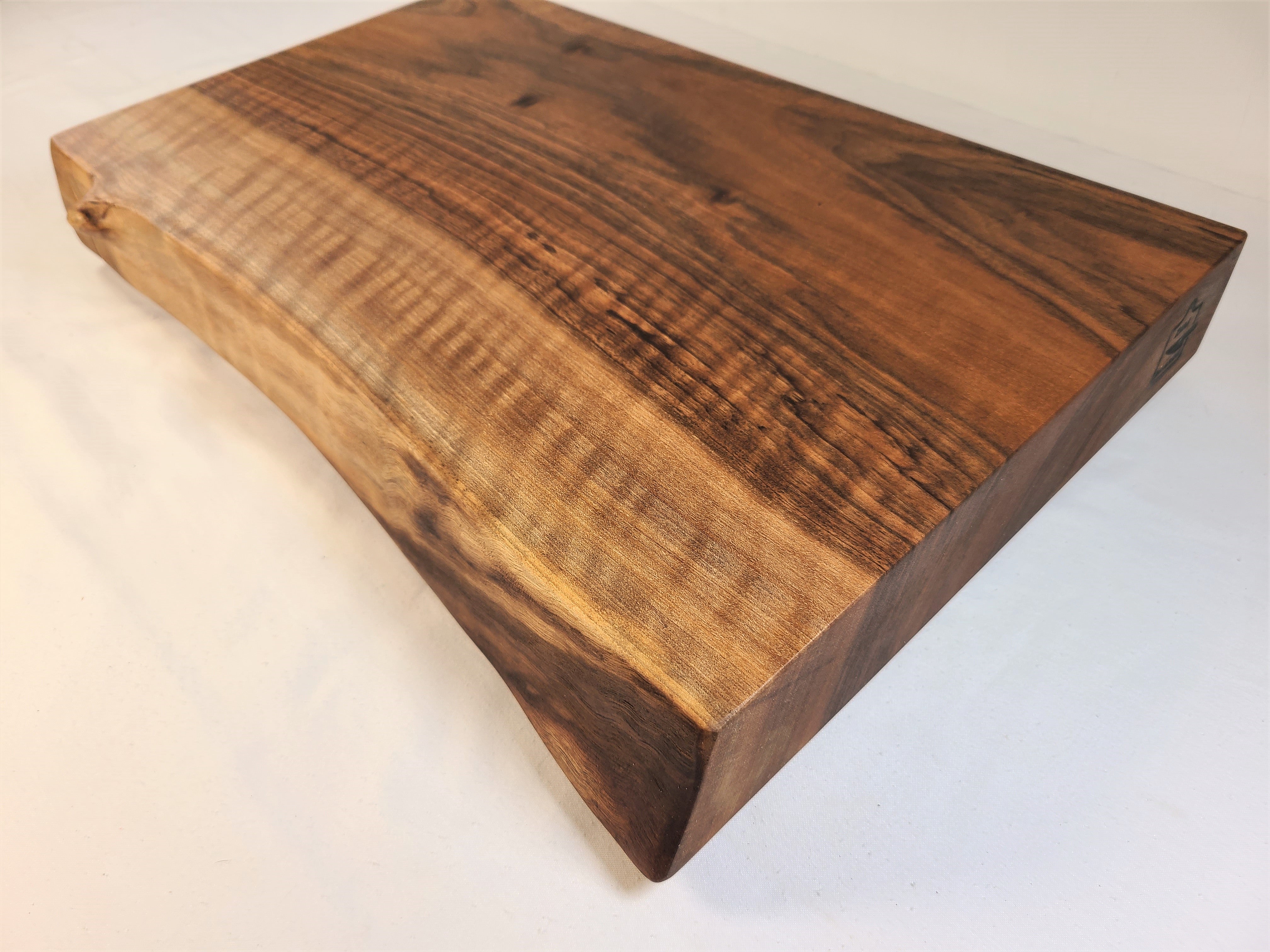 ENGLISH WALNUT CUTTING BOARD / CLASSIC SERIES